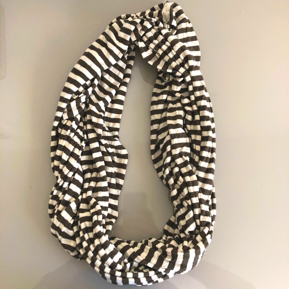 Splendid Circle Infinity Scarf